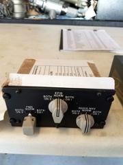 G5730-08 - RADIO NAV CTRL PANEL - AR
