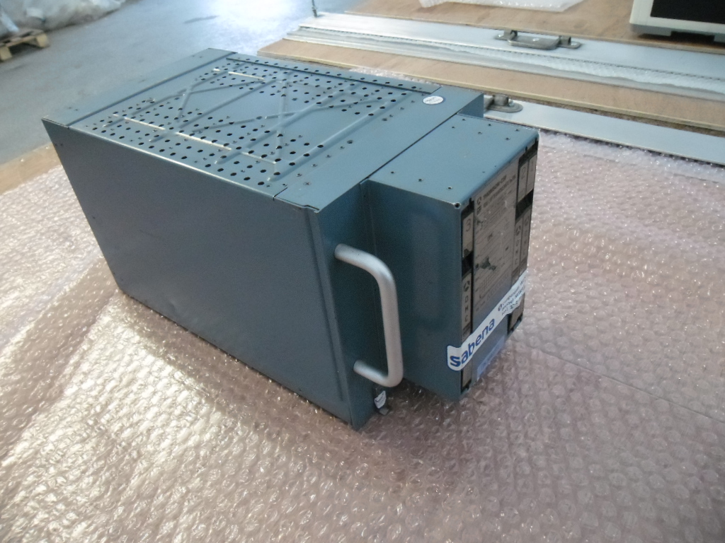 9615325032 - DISPLAY MANAGEMENT COMPUTER DMC - SV