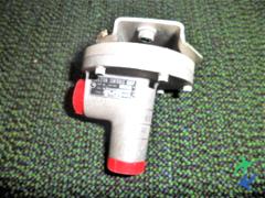 1552-002-9 - REGULA.PRES.RESERVOIR EAU - SV